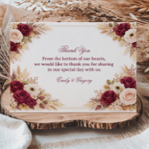 Elegante Gratitud Floral Borgoña