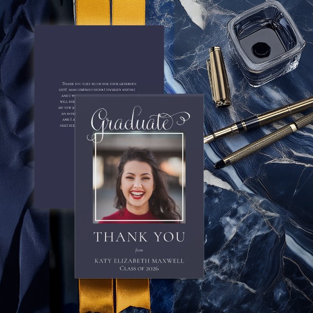 Tarjeta De Agradecimiento Elegante guión elegante foto azul (Elegant Classy Script Graduate Photo Blue Thank You Card)