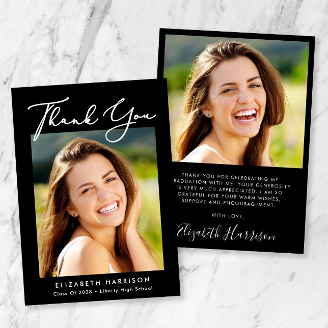 Tarjeta De Agradecimiento Elegante guión foto graduación en negro (Subido por el creador)