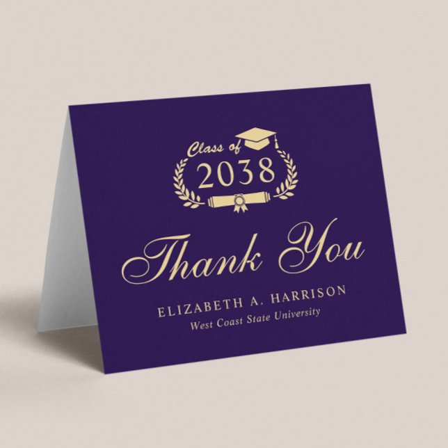 Tarjeta De Agradecimiento Elegante guión Graduación de oro púrpura (An elegant photo graduation thank you card to show gratitude to friends and family for their support)
