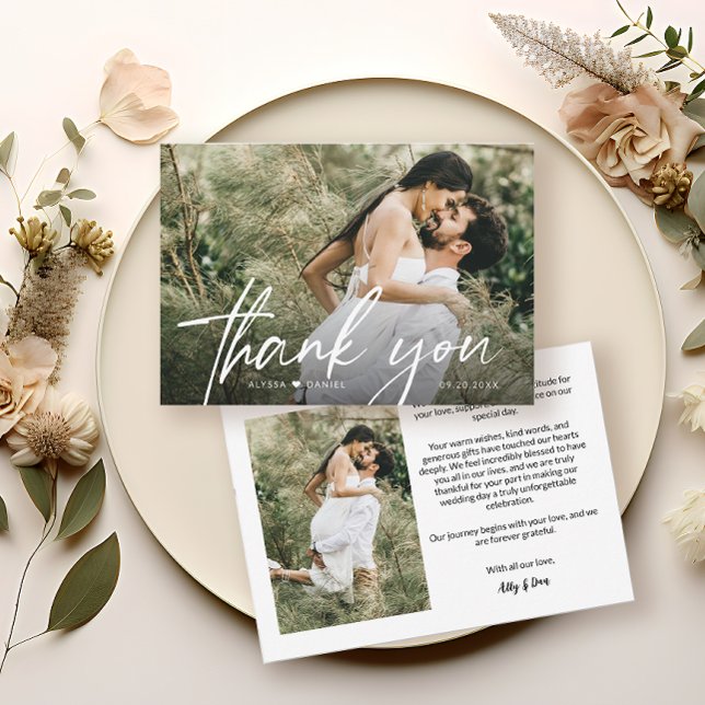 Tarjeta De Agradecimiento Elegante Moda Script Boda del corazón (Wedding photos, simple thank you card with personal message. Chic, modern and simple.)