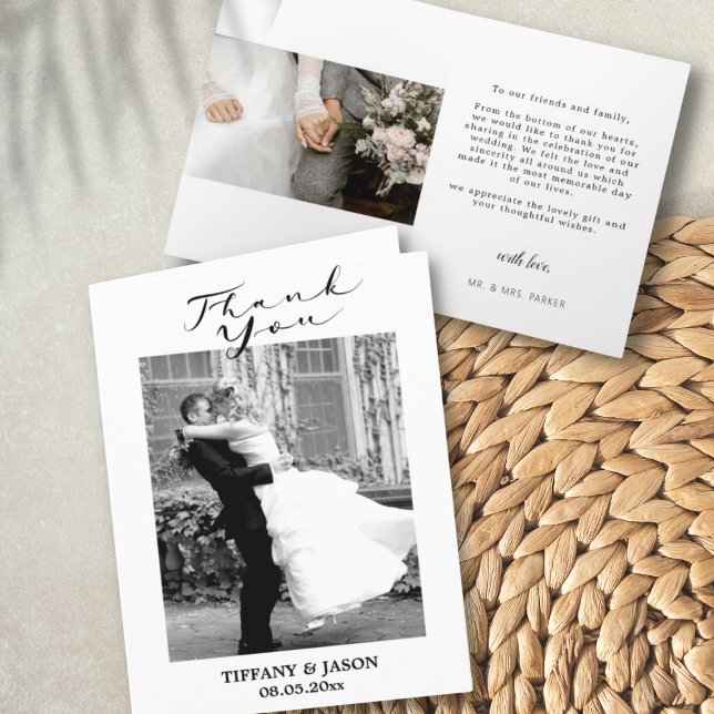 Tarjeta De Agradecimiento Elegante negro 2 mano de foto con letra simple mod (Subido por el creador)