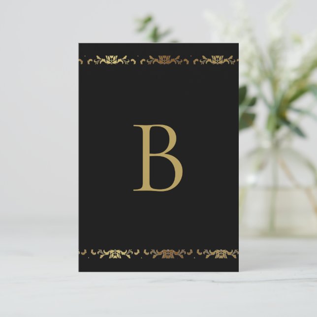 Tarjeta De Agradecimiento ElegantGold Monogram Damask Gracias (Anverso de pie)