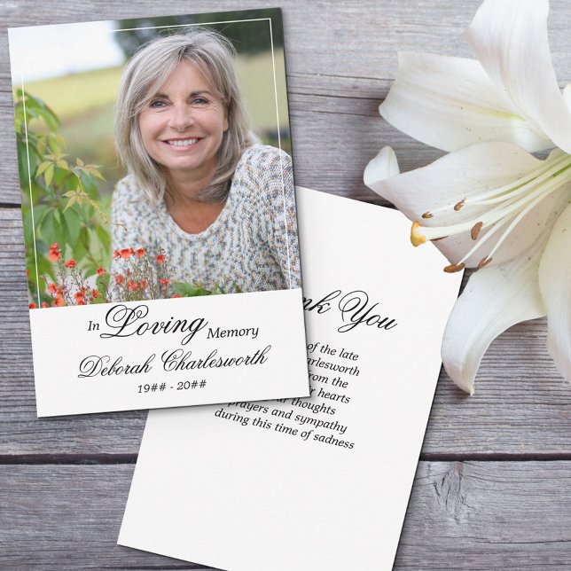 Tarjeta De Agradecimiento En la memoria de amor Elegant Script Funeral Photo (Subido por el creador)