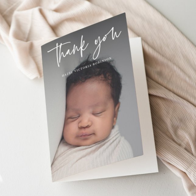 Tarjeta De Agradecimiento Escritura moderna Foto religiosa Bautismo (Modern script typography overlay photo baptism thank you card.)
