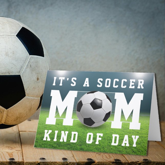 Tarjeta De Agradecimiento Feliz día de la madre del fútbol (Soccer Mom Kind of Day Happy Mother's Day Thank You Card
)