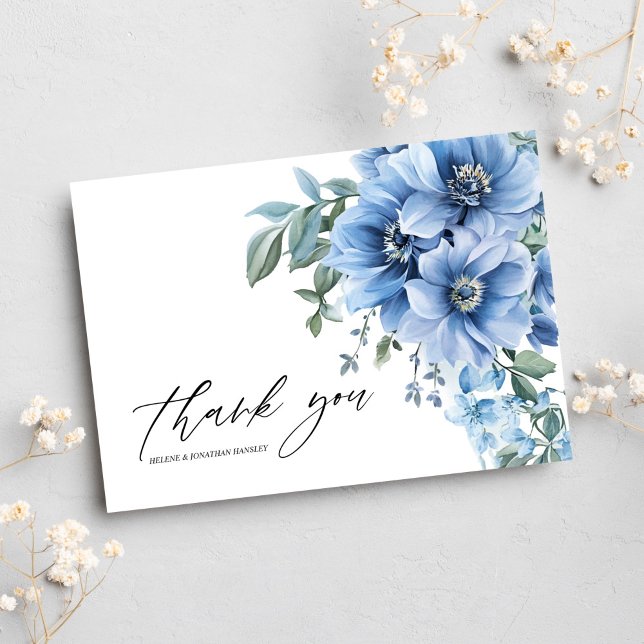 Tarjeta De Agradecimiento Floral Moderno Elegante Boda azul turbio (Floral Modern Elegant Dusty Blue Wedding Thank You Card)
