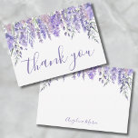 Tarjeta De Agradecimiento Floral Purple Quinceañera Birthday<br><div class="desc">Envía un sincero mensaje de gratitud con esta hermosa tarjeta de agradecimiento, que presenta un suave tema floral de color morado. En la parte delantera se exhiben delicadas flores que se asemejan a la lavanda y a las flores de lila, acompañadas de una vegetación sutil para un aspecto elegante y...</div>