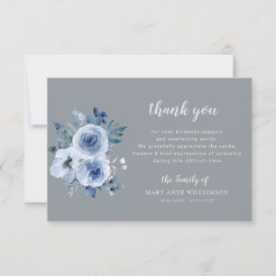 Tarjeta De Agradecimiento flores azules gris funeral, gracias.