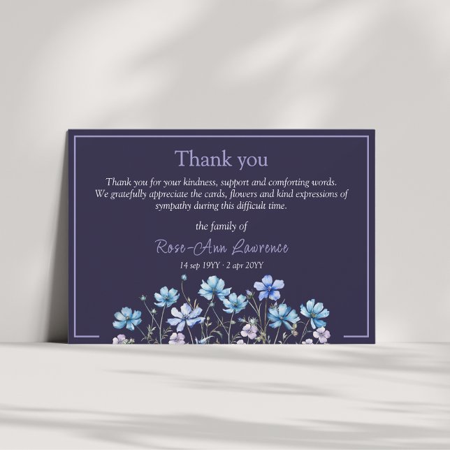 Tarjeta De Agradecimiento Flores de prado de acuarela azul funeral (Subido por el creador)