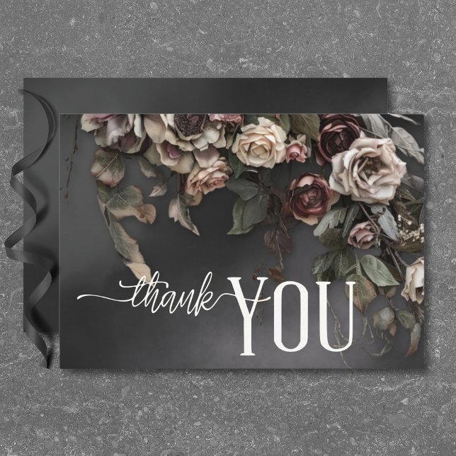 Tarjeta De Agradecimiento Flores góticas moradas y Boda húmedo negro (Black Moody Gothic Flowers & Mist Wedding Thank You Card)