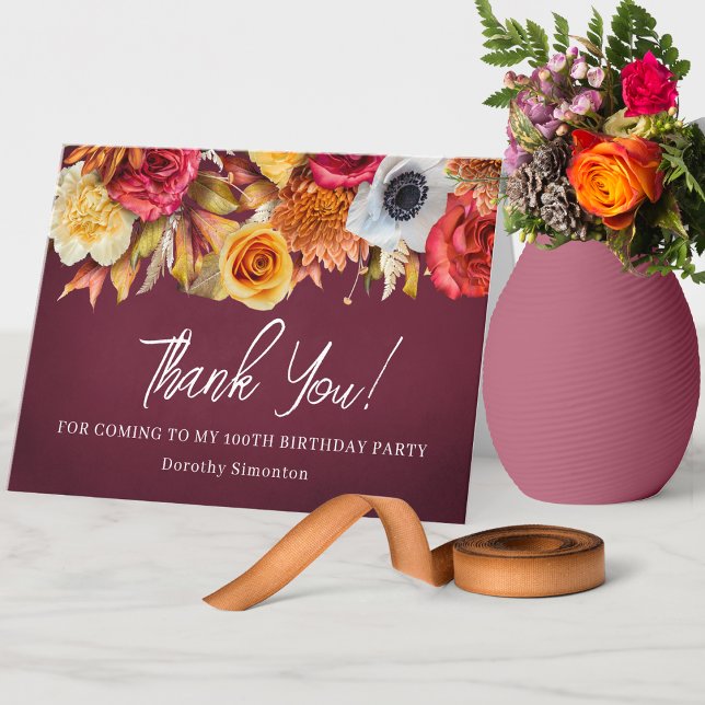 Tarjeta De Agradecimiento Flores otoñales 100 cumpleaños doblados (Beautiful way to say thank you this fall. Burgundy background with earth tone flowers and white text)