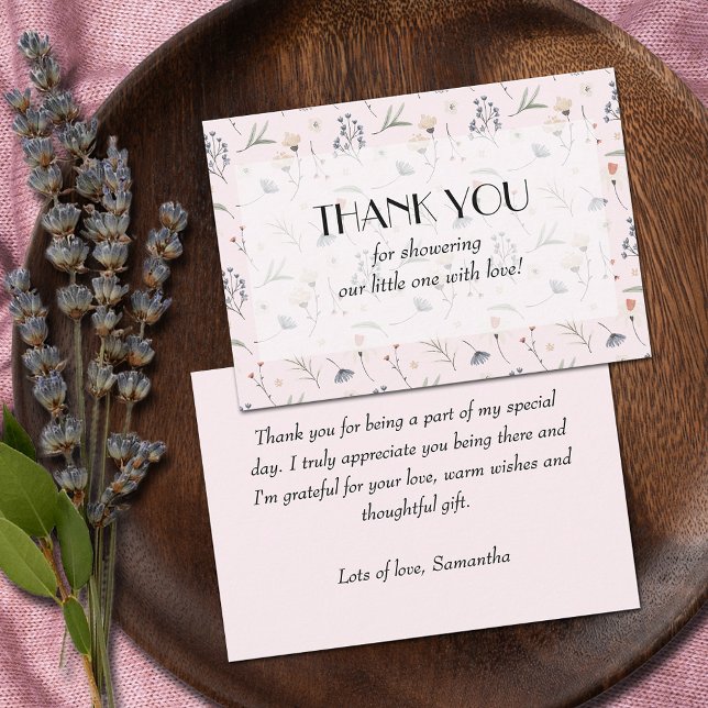 Tarjeta De Agradecimiento Flores silvestres en Baby Shower Chica rosado (Wildflowers on Pink Girl Baby Shower flat Thank You Cards with a message on the back)