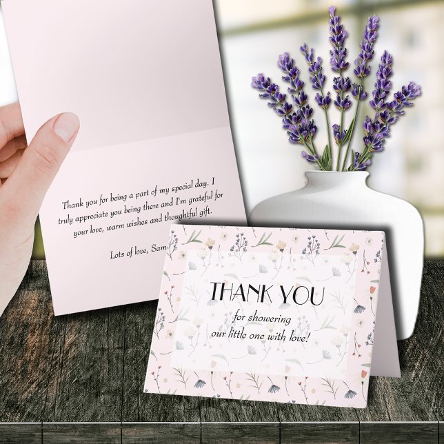 Tarjeta De Agradecimiento Flores silvestres en Baby Shower Chica rosado (Wildflowers on Pink Girl Baby Shower Folded Thank You Cards (leave inside blank to handwrite notes))
