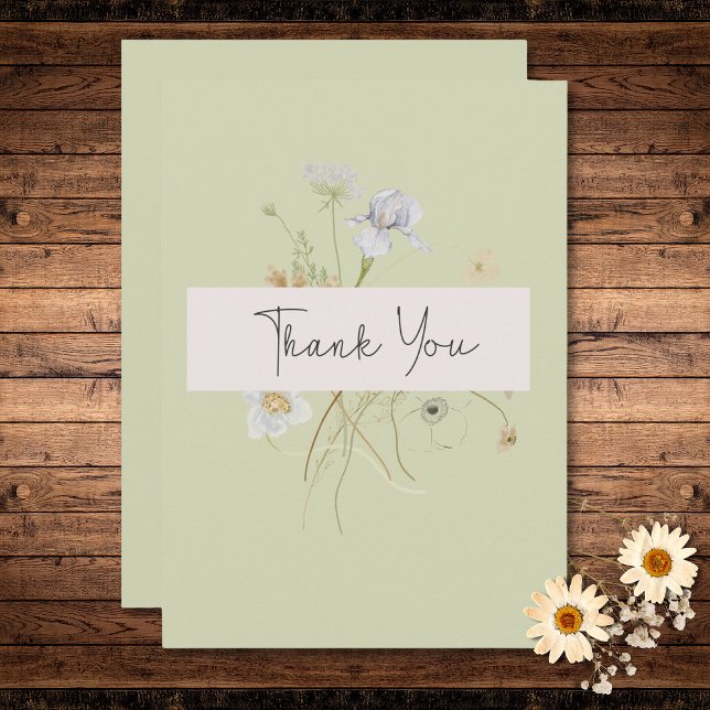 Tarjeta De Agradecimiento Flores silvestres en Boda de sabio ligero (Wildflowers on Light Sage Wedding Thank You Card)