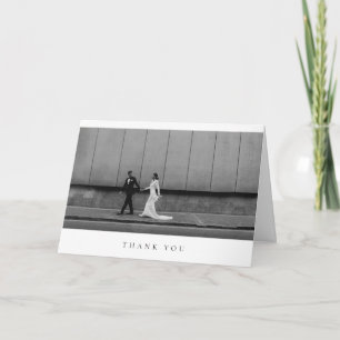 Tarjeta de agradecimiento formal plegada para foto