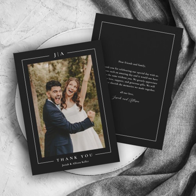 Tarjeta De Agradecimiento Foto clásica de Boda blanco y negro (Elegant black and white wedding photo thank you card with monogram and simple typography.)