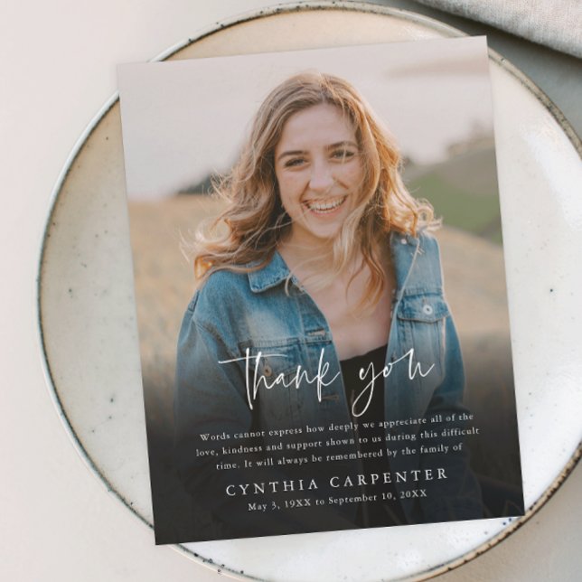 Tarjeta De Agradecimiento Foto conmemorativa del funeral moderno (Modern script simple photo memorial thank you card.)