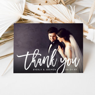 Tarjeta De Agradecimiento Foto de boda con letra script moderna