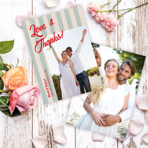 Tarjeta De Agradecimiento Foto de boda retro con escritura roja y rayas azul