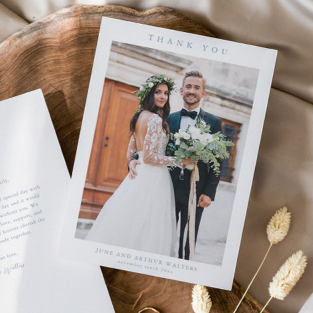 Tarjeta De Agradecimiento Foto de Boda Simple (Simple dusty blue wedding photo thank you card.)