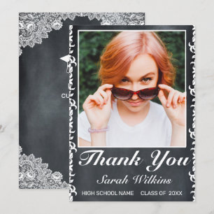 Tarjeta De Agradecimiento Foto de graduación de encaje blanco y pizarra