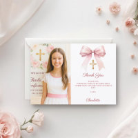 Foto de niña con lazo rosa Primera Comunión