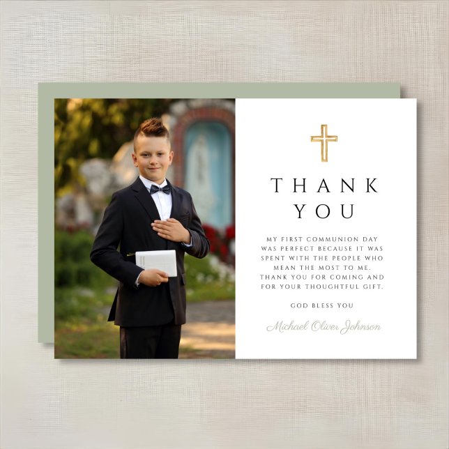 Tarjeta De Agradecimiento Foto de primera comunicación de Sage Green Cross B (Sage Green Cross Boy First Communion Photo Thank You Card)