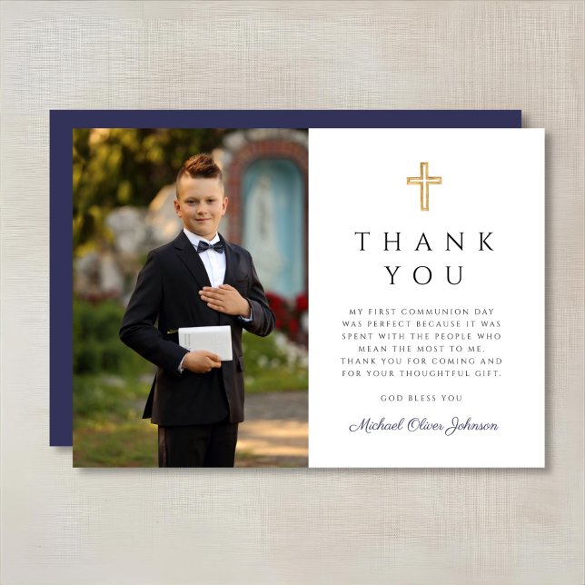 Tarjeta De Agradecimiento Foto de primera comunión de Navy Blue Cross Boy (Navy Blue Cross Boy First Communion Photo Thank You Card)