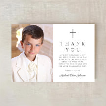 Foto de Primera Comunión de Niño con Cruz Elegante