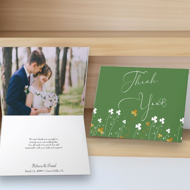 Tarjeta De Agradecimiento Foto de Shamrock Wildflower Green Boda (Wedding Photo Thank You Card from my Shamrock Wildflower Collection)