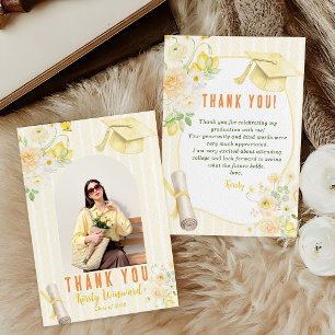 Tarjeta De Agradecimiento Foto Rayas Amarillas Limones y Flores Graduación