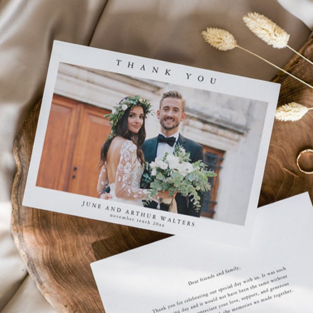 Tarjeta De Agradecimiento Foto simple Boda (Simple black and white wedding photo thank you card.)