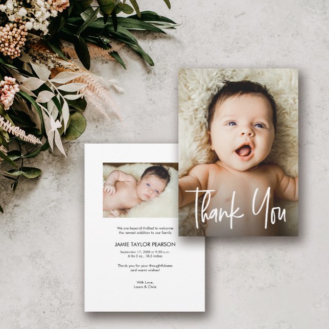 Tarjeta De Agradecimiento Fotografía simple para bebés Gracias Manejo de gui (Simple Baby Photo Thank you Script Handlettering card)