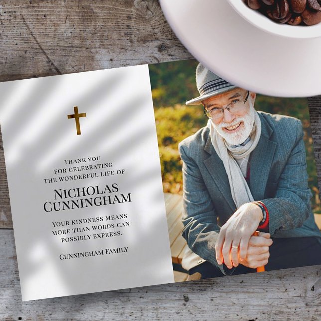 Tarjeta De Agradecimiento Funeral conmemorativo Fotos cruzadas simples y mod (Subido por el creador)
