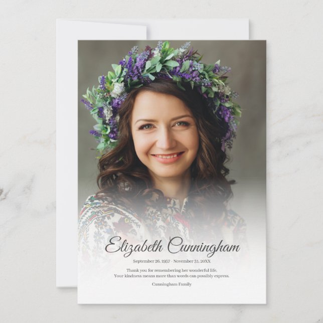 Tarjeta De Agradecimiento Funeral conmemorativo simple moderno foto clásica (Anverso)