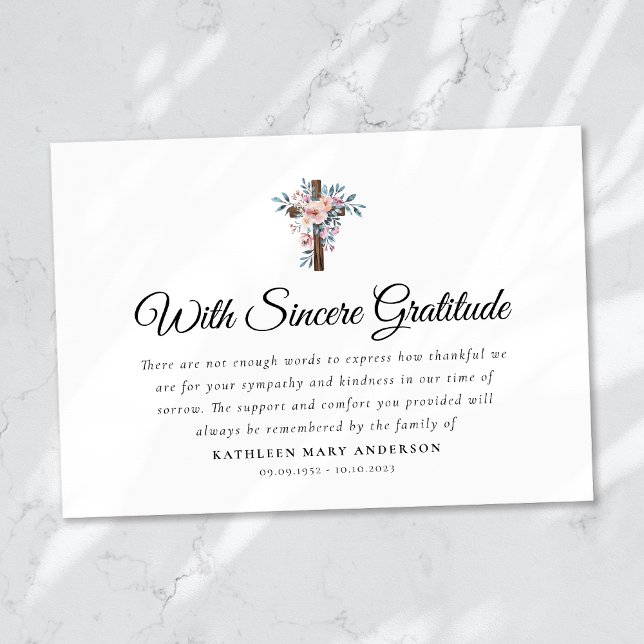 Tarjeta De Agradecimiento Funeral de Boho Floral Cross Script (Subido por el creador)