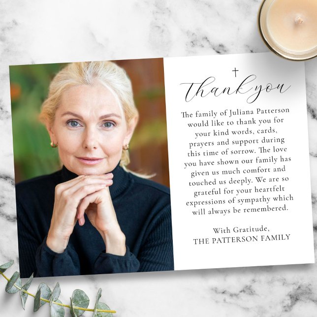 Tarjeta De Agradecimiento Funeral del mensaje personalizado simple entre fot (Subido por el creador)
