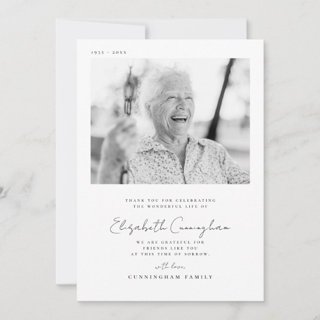 Tarjeta De Agradecimiento Funeral Memorial Elegante Simple Moda Moderna Foto (Anverso)