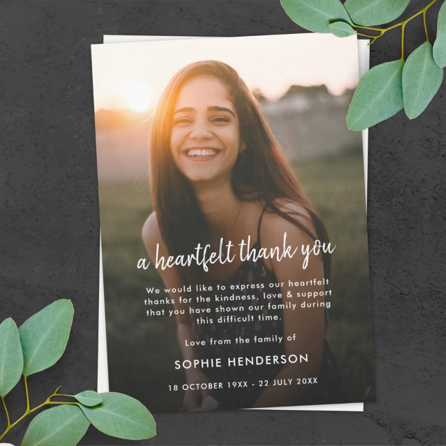 Tarjeta De Agradecimiento Funeral moderno | Celebración de la foto de la vid (Subido por el creador)