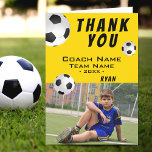 Tarjeta De Agradecimiento Fútbol Fútbol Amarillo Gracias entrenador<br><div class="desc">Tarjeta entrenadora con foto. Fútbol gracias tarjeta de entrenador con foto, gracias texto, nombre del entrenador, nombre del equipo, año, nombre y pelotas de fútbol. Dentro de la carta hay más pelotas de fútbol. Tarjeta de agradecimiento por foto - agrega tu foto a la plantilla. Personaliza la tarjeta con nombres...</div>