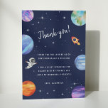 Tarjeta De Agradecimiento Galaxy Stars Birthday Party Watercolor Planets<br><div class="desc">Gracias a sus maravillosos invitados con esta linda fiesta de cumpleaños con temática espacial niños gracias tarjeta! Cuenta con ilustraciones acuáticos de la galaxia, estrellas, planetas, un barco de cohetes y un astronauta. Personalízalo con sus detalles y utilice la herramienta de edición para cualquier ajuste adicional en el tamaño y...</div>
