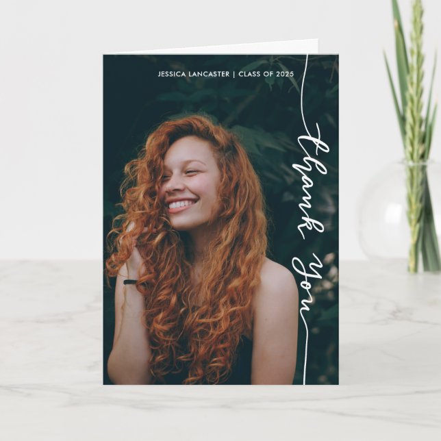 Tarjeta De Agradecimiento Gracias Casual Modern Script Graduate Photo (Anverso)