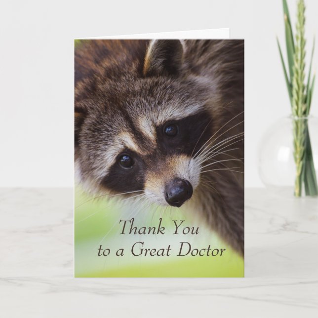 Tarjeta De Agradecimiento Gracias Médica Cute Raccoon Animal Fun  (Anverso)