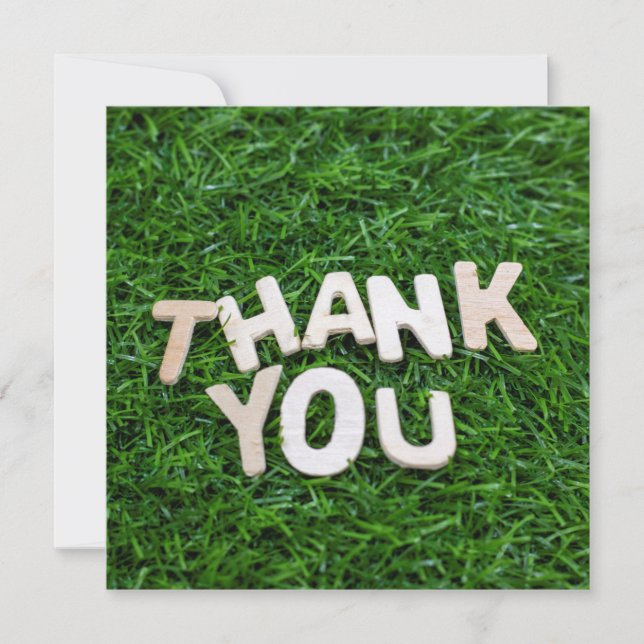 Tarjeta De Agradecimiento Gracias, palabra sobre el fondo verde (Anverso)