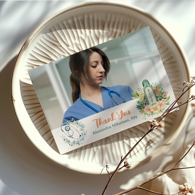 Tarjeta De Agradecimiento Gradua de la Escuela de Enfermería de Fotografías  (Subido por el creador)