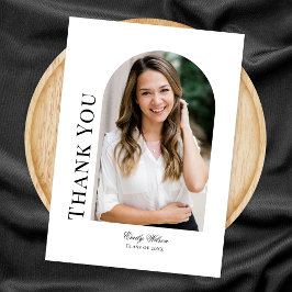 Tarjeta De Agradecimiento Graduación blanca en arco fotográfico vertical
