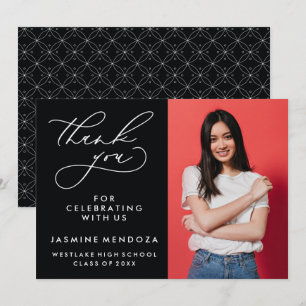 TARJETA DE AGRADECIMIENTO GRADUACIÓN DE CALLIGRAFÍA SIMPLE Y BLANCA GRACIAS