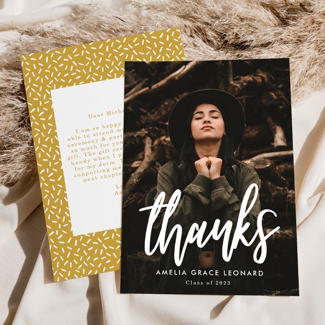 Tarjeta De Agradecimiento Graduación de fotos de oro en guión moderno (Subido por el creador)