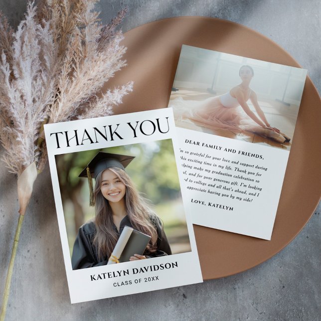 Tarjeta De Agradecimiento Graduación de fotos de Personalizado negro moderno (Subido por el creador)